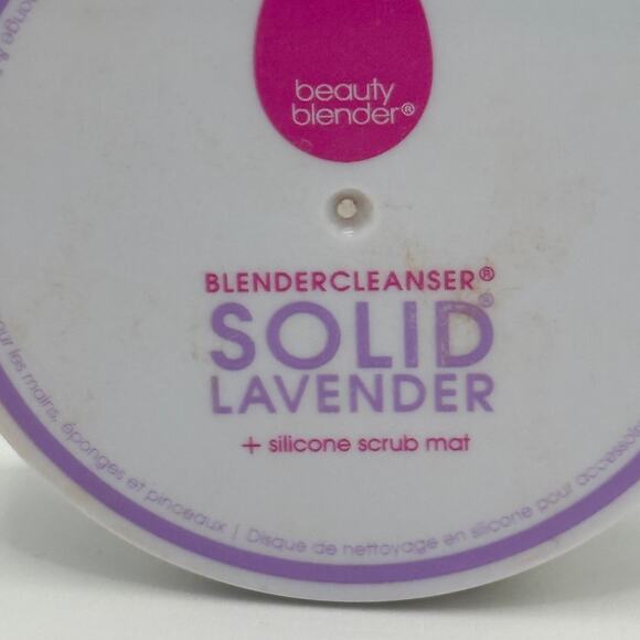 Beautyblender Blendercleanser Solid Lavender + Silicone Scrub Mat 28g - Picture 3 of 5